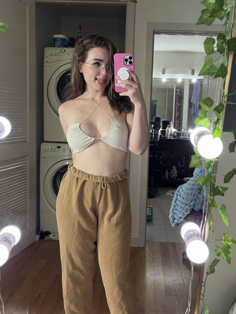 Lilly Love - Independent Female Houston Escort