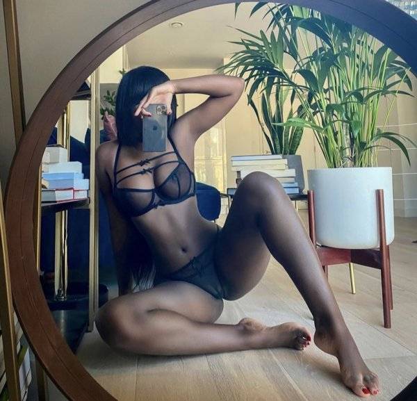 Aushji - Independent Female Los Angeles Escort