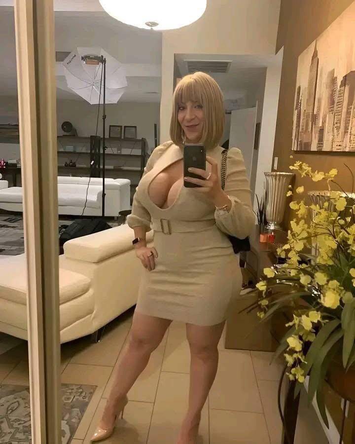 Merinne - Independent Female Orange County Escort