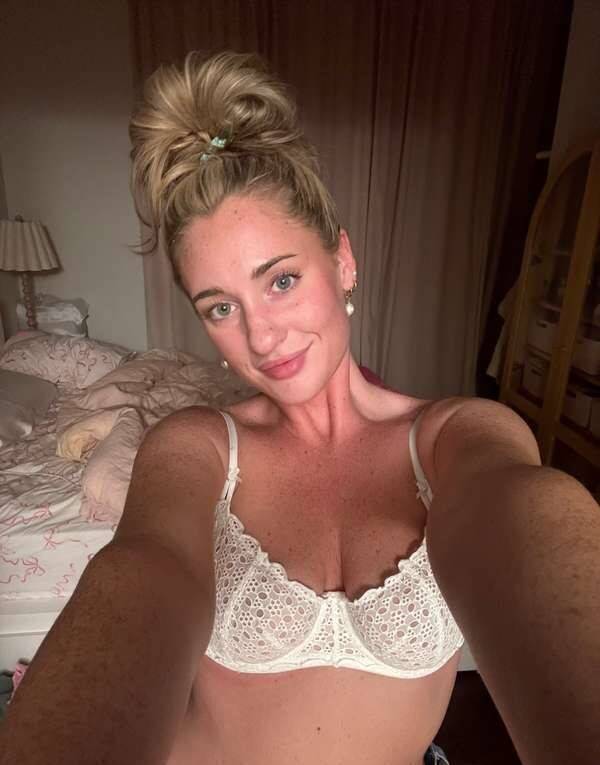 Apply now - Independent Female Houston Escort