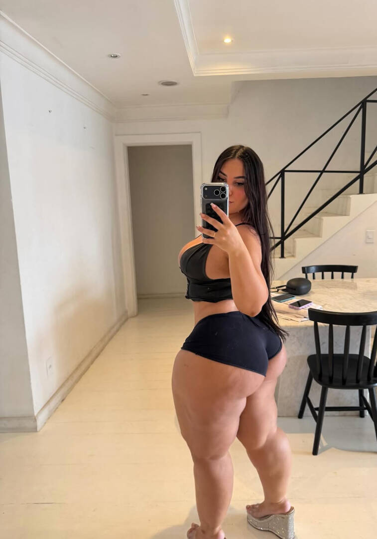 Jennie - Independent Female Chicago Escort