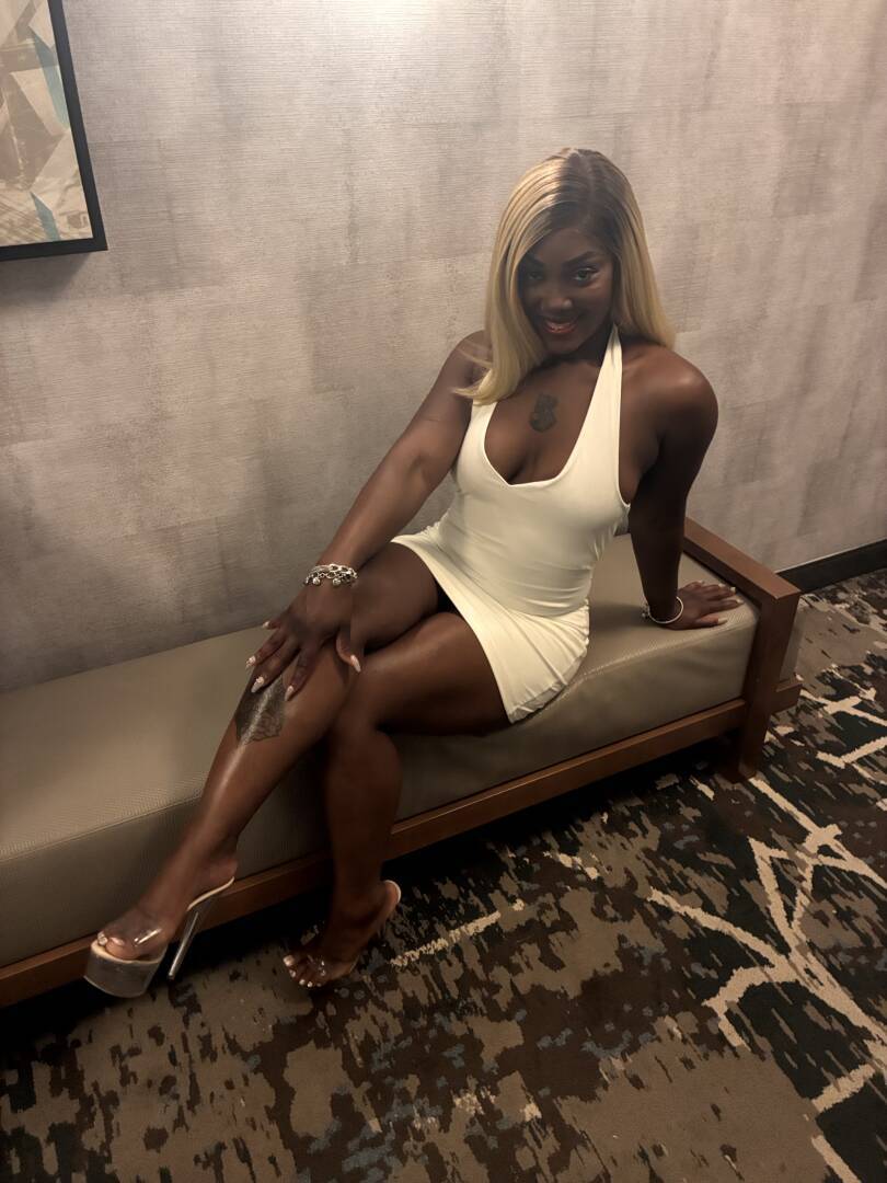 Chassidy Dimes - Independent Female Scottsdale Escort