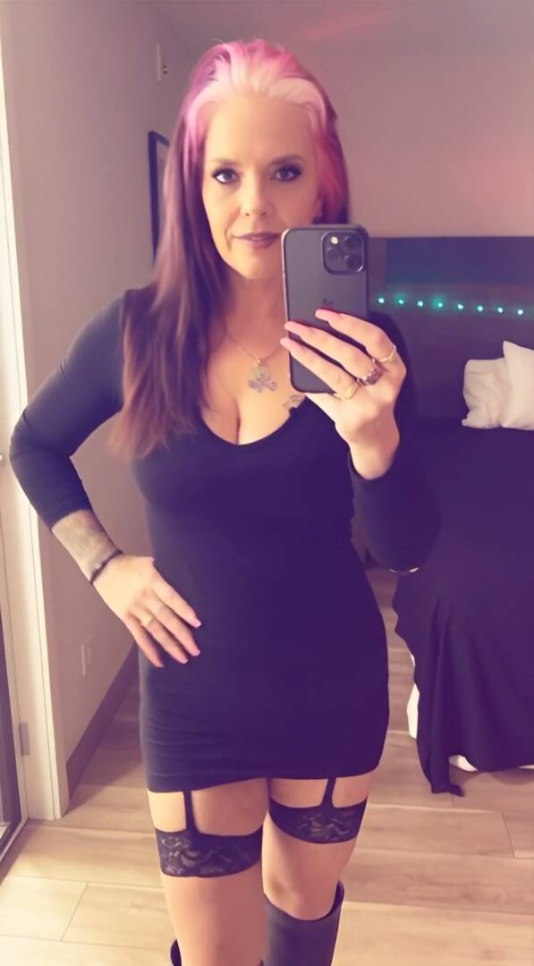 Lovely Vee - Independent Female Phoenix Escort