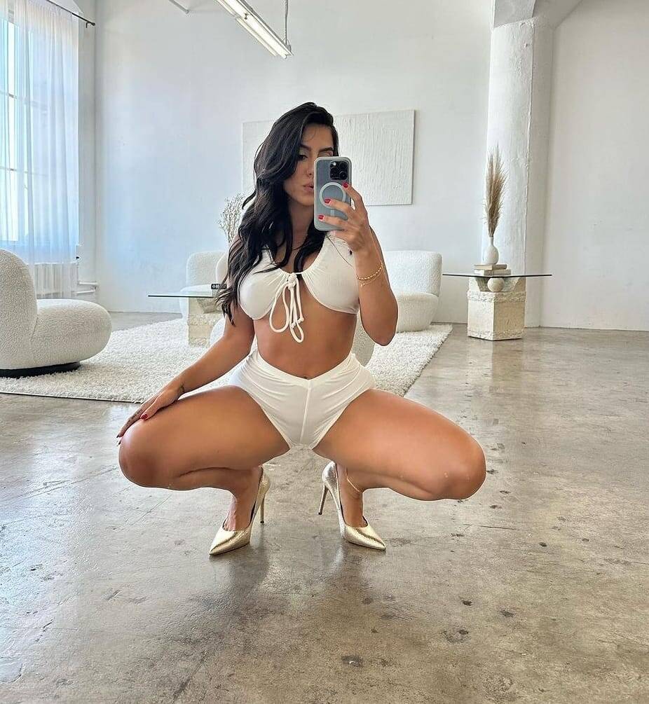 Alexandra - Independent Female Fresno Escort