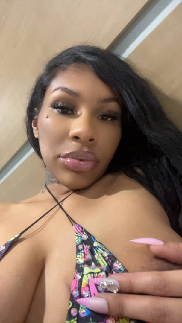 Sierra - Independent Female Bakersfield Escort