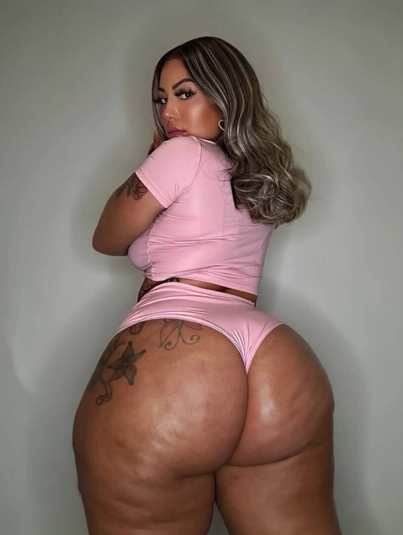 Morlala - Independent Female Buffalo Escort