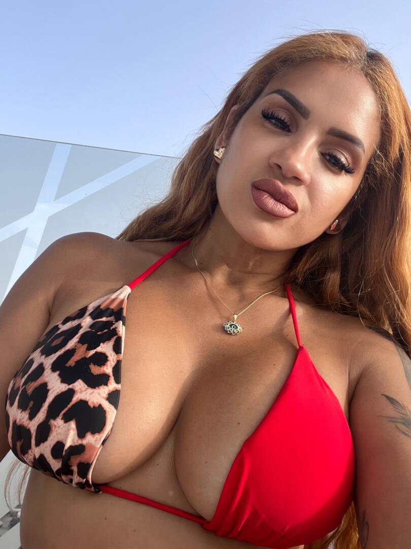 Chloe Crinsom - Independent Female Miami Escort