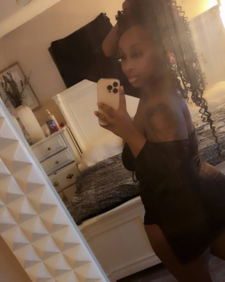 Karamel - Independent Female Memphis Escort
