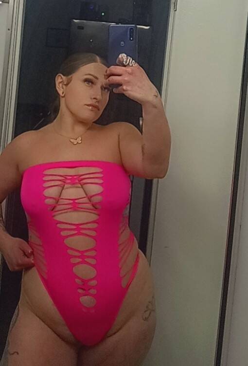 Katie Bank - Independent Female Phoenix Escort