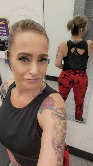 Juicy-Eleya - Independent Female Houston Escort