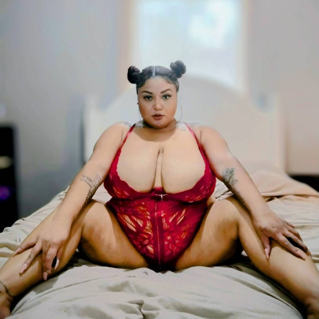 Gabby - Independent Female Houston Escort