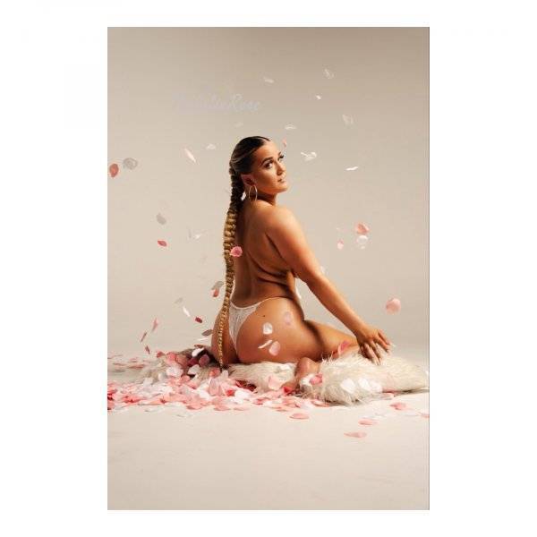 Natalie Rose - Independent Female Portland Escort