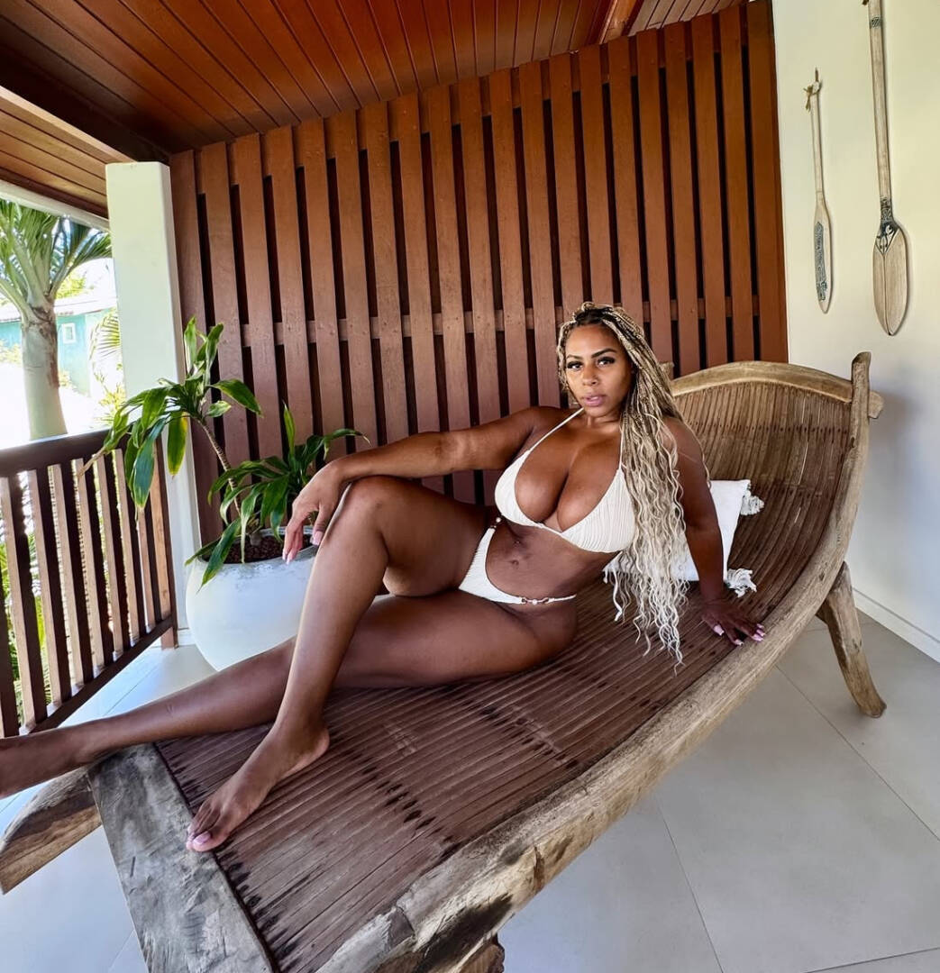 Elsa - Independent Female Kansas City Escort