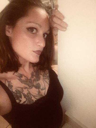 Karli - Independent Female Phoenix Escort