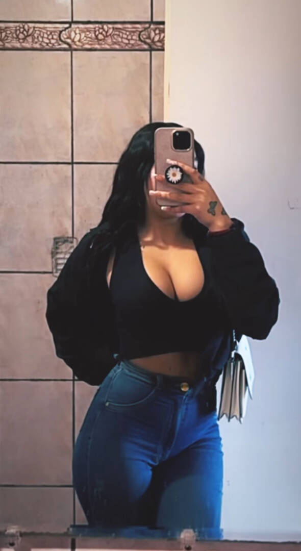 Ali - Independent Female Scottsdale Escort