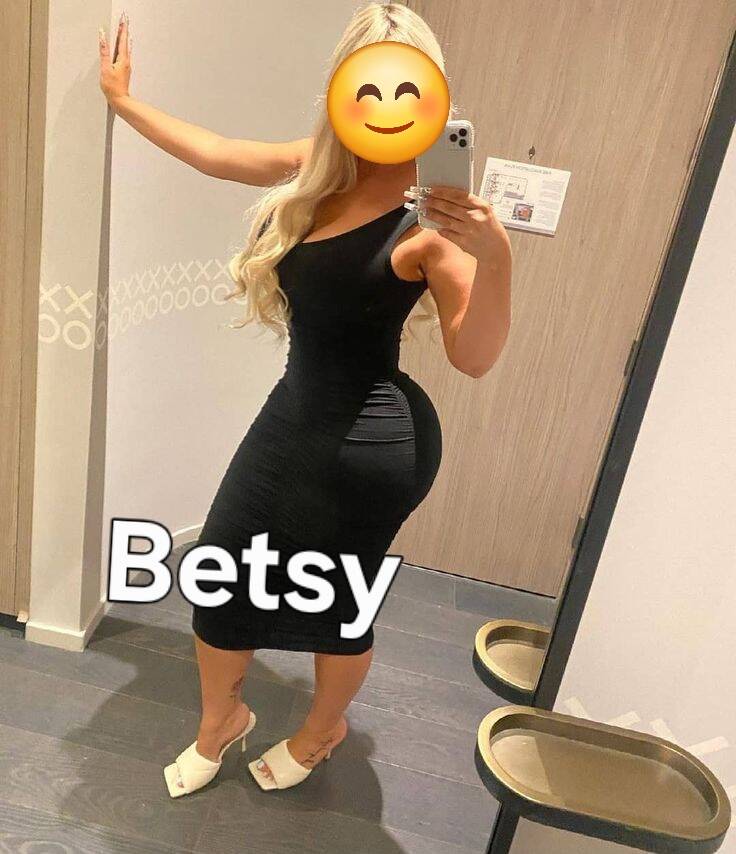 Betsy - Independent Female Houston Escort
