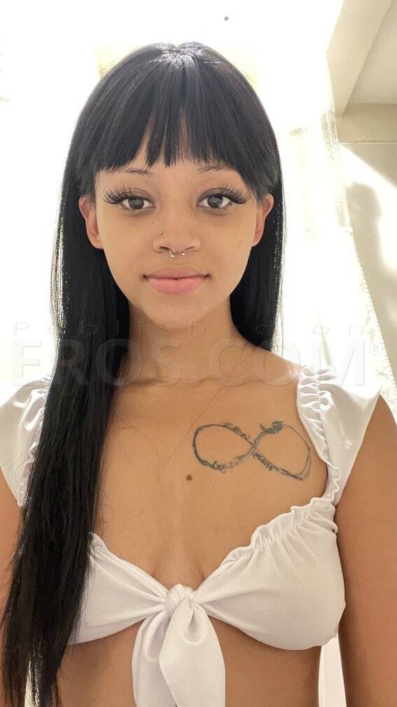 Murcedes Benz - Independent Female Seattle Escort