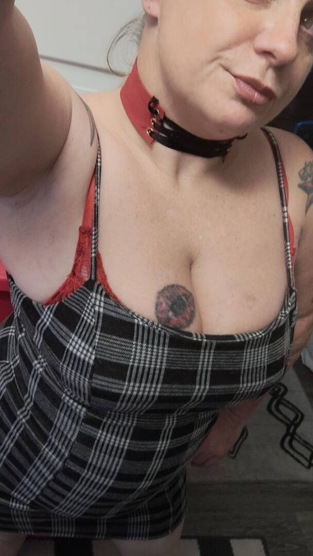 Amber - Independent Female Phoenix Escort