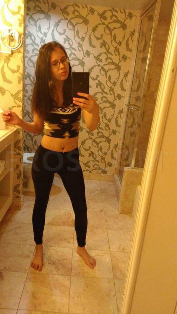 Sexy Slim - Independent Female Houston Escort