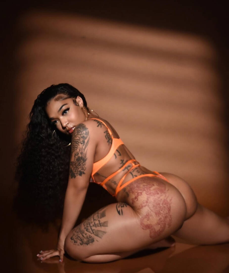 Emily - Independent Female Charleston Escort