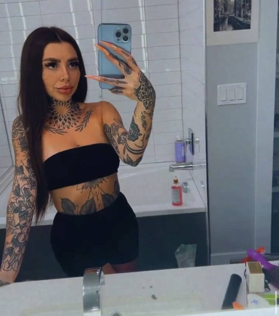 Kat - Independent Female Miami Escort